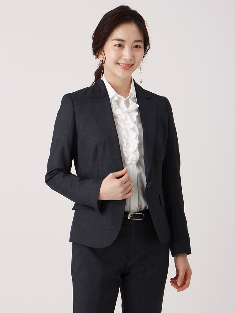 Easy Care Blouse ラッフルフリル付きスキッパーカラー 織柄 ab 3 The Suit Company White The Suit Company ザ スーツカンパニー ユニバーサルランゲージ公式通販 The Suit Company Universal Language Online Shop